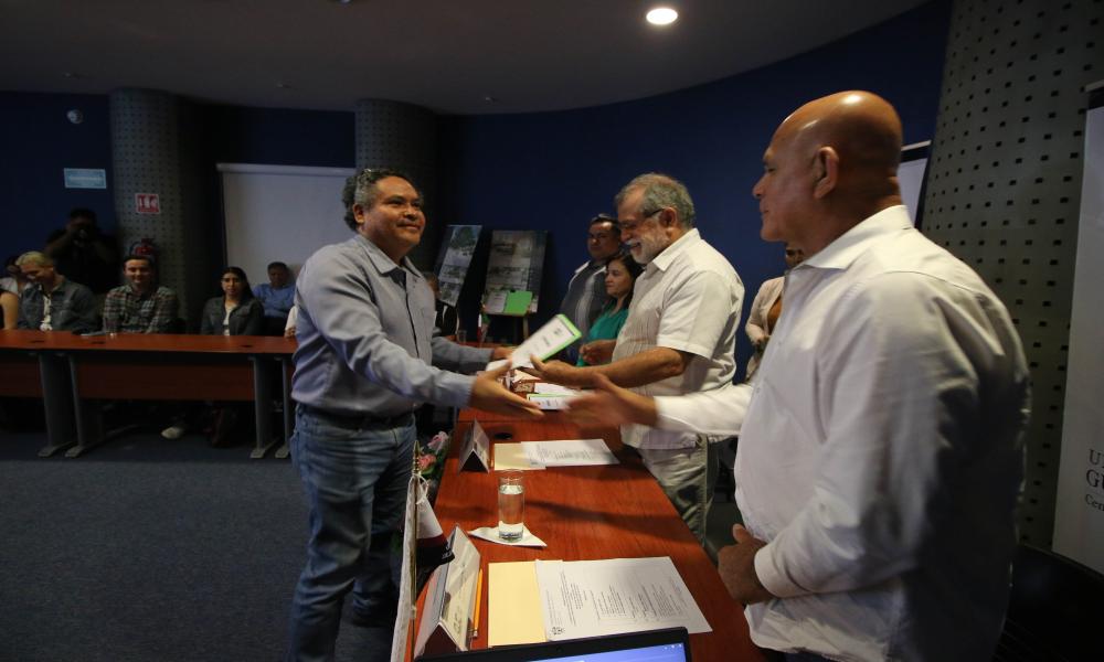 Entregan reconocimientos por la elaboración del Proyecto Conceptual y Urbano para renovar el centro de Las Juntas