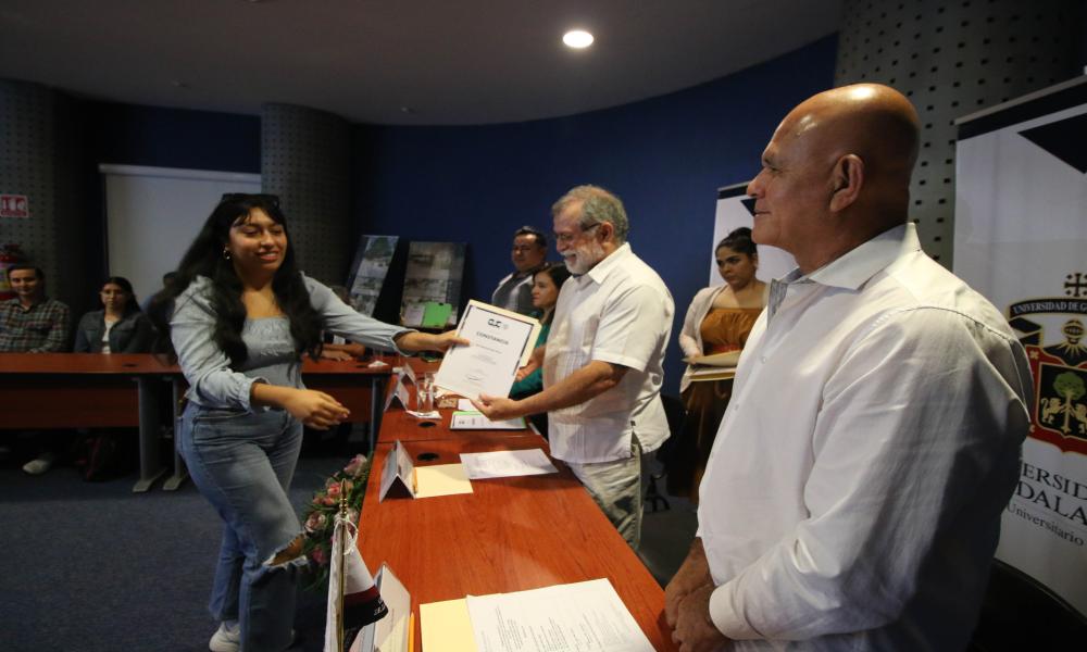 Entregan reconocimientos por la elaboración del Proyecto Conceptual y Urbano para renovar el centro de Las Juntas