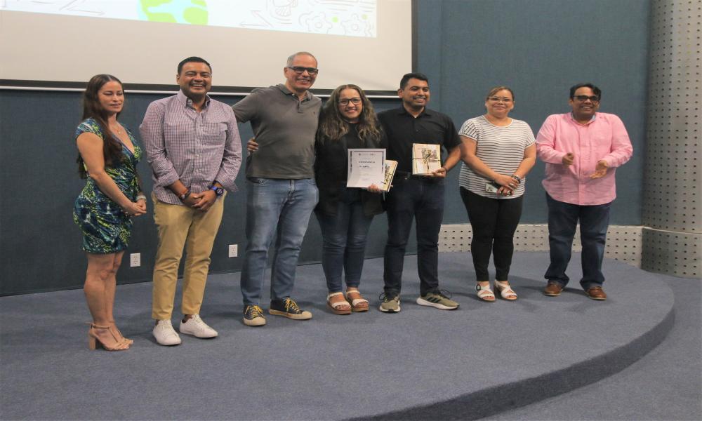 Motivador concurso de proyectos de negocios Rocket Pitch para estudiantes de Licenciatura y Maestría