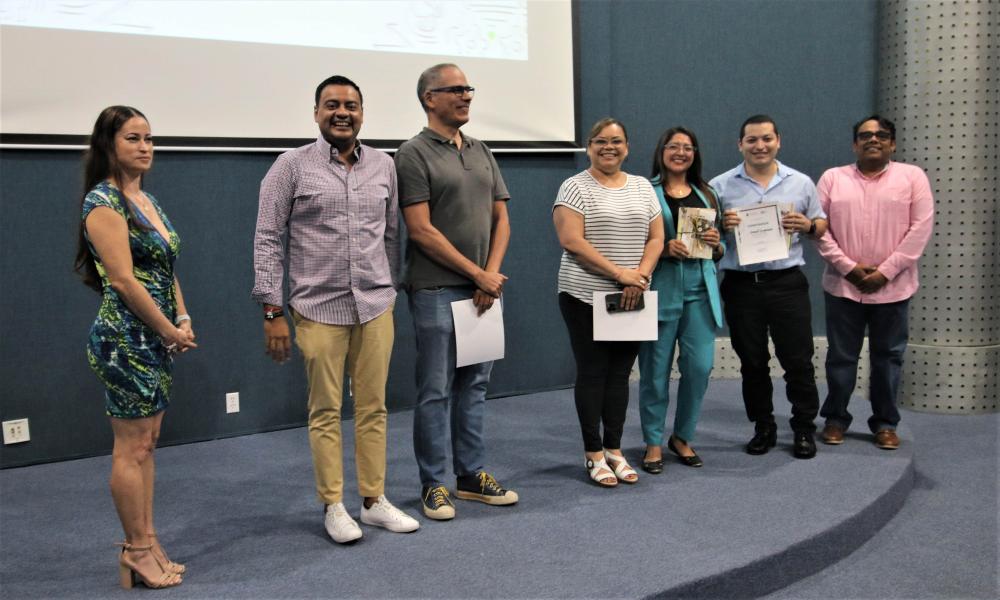 Motivador concurso de proyectos de negocios Rocket Pitch para estudiantes de Licenciatura y Maestría