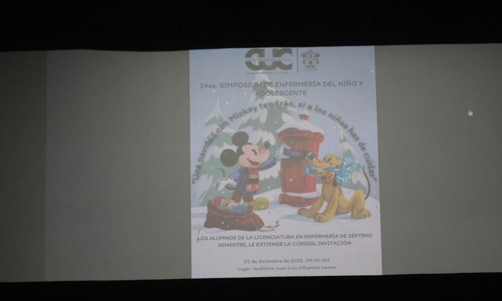 Refuerzan estudiantes de Enfermería conocimiento en Simposio “Una Navidad con Mickey”