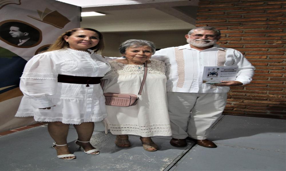 El Gobierno de Puerto Vallarta reconoció con el Mérito Académico al Dr. Jorge Téllez López