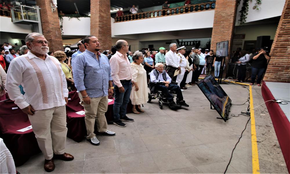 El Gobierno de Puerto Vallarta reconoció con el Mérito Académico al Dr. Jorge Téllez López
