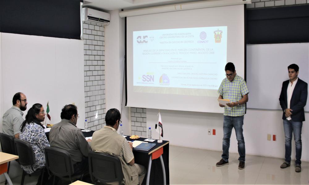 Alumno de CUCosta defiende Tesis de Maestría ante expertos en sismos del país