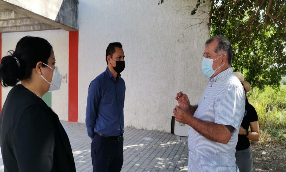 Concluye exitosamente vacunación a 4,788 docentes de la región