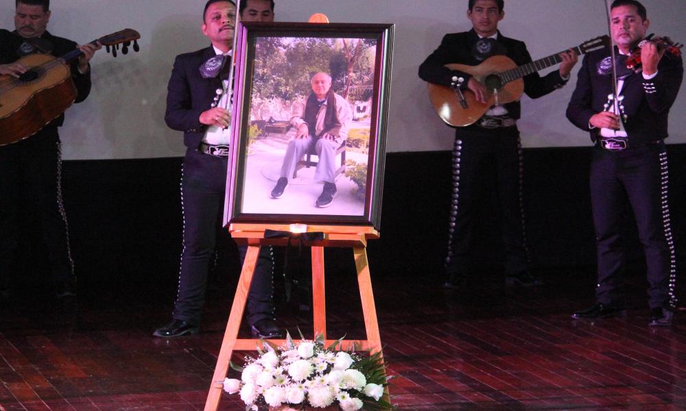 Rinde CUCosta homenaje póstumo al Dr. Francisco Ríos Gallardo