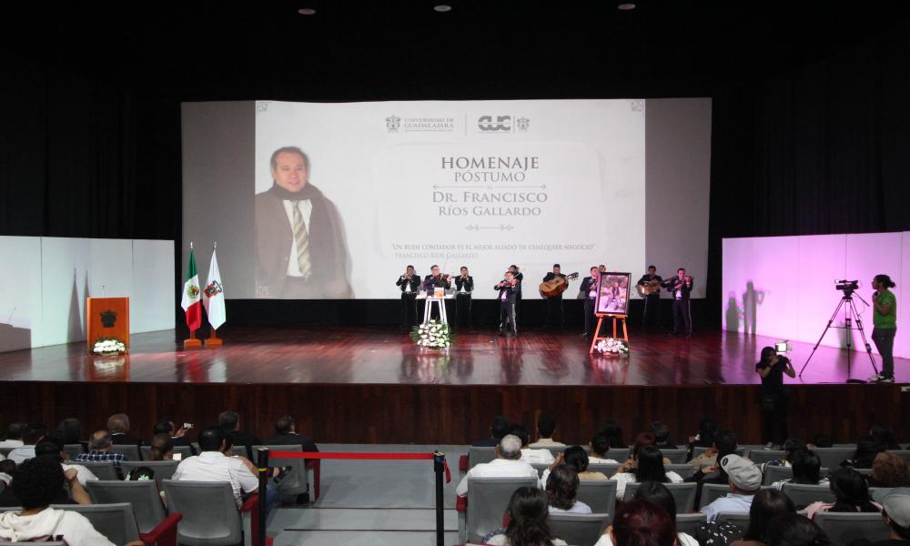 Rinde CUCosta homenaje póstumo al Dr. Francisco Ríos Gallardo