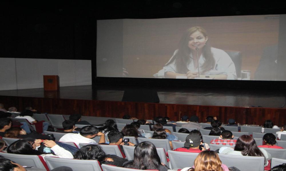 Se presentó en la Red Universitaria la conferencia virtual “Kick Off 2025 de la Materia Análisis de Problemas Globales del Siglo XXI”