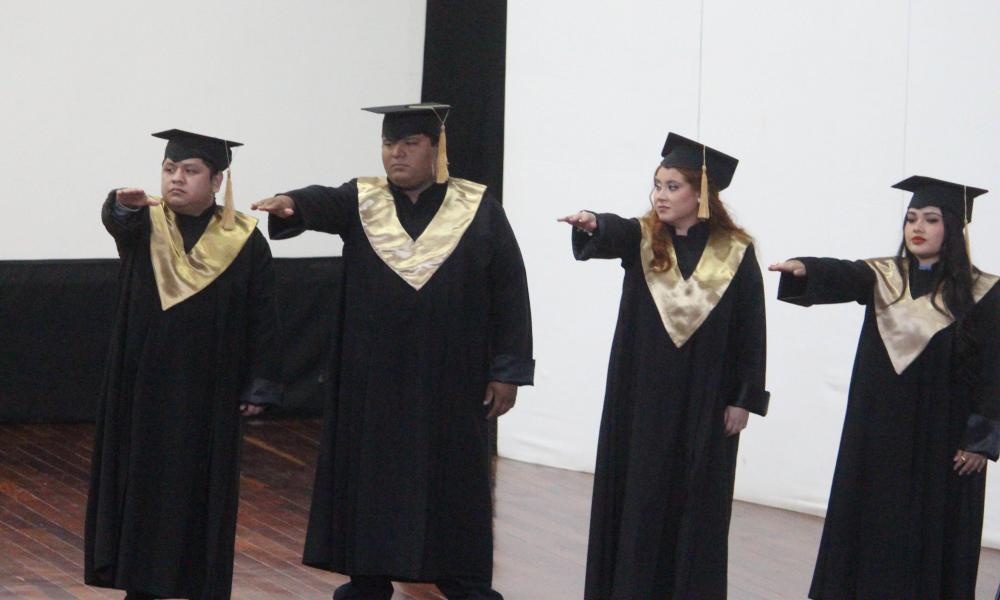 Se graduaron 32 abogados de la LIII (Quincuagésima Tercera) Generación de la Licenciatura en Abogado “Lic. Esteban Velázquez Lomelí”