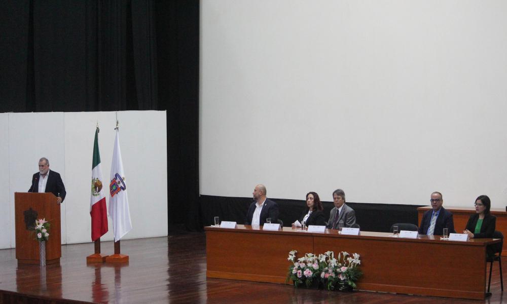 Se graduaron 32 abogados de la LIII (Quincuagésima Tercera) Generación de la Licenciatura en Abogado “Lic. Esteban Velázquez Lomelí”