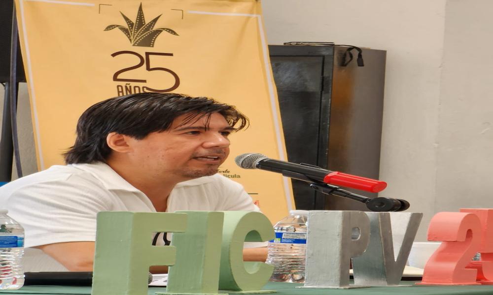 Cine como espejo y expresión: Arturo Montero conecta con el público del FICPV25