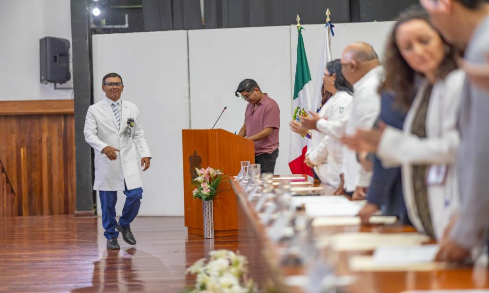 Se realiza acto académico de 4 especialidades médicas en CUCosta