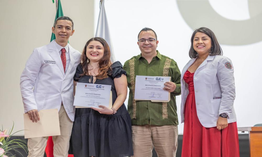 Se realiza acto académico de 4 especialidades médicas en CUCosta