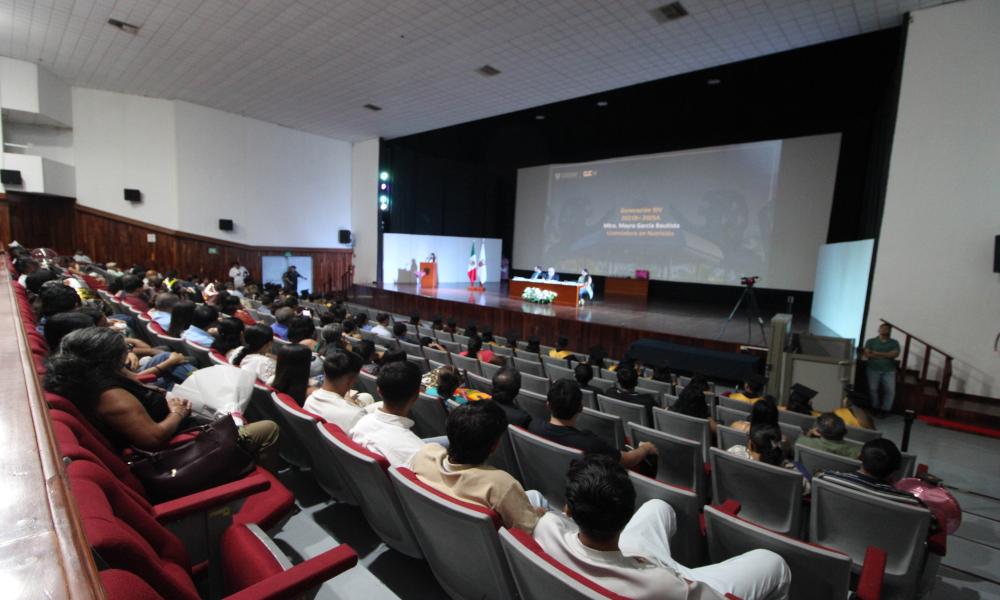 El CUCosta celebra el egreso de la XIV generación de la Licenciatura en Nutrición