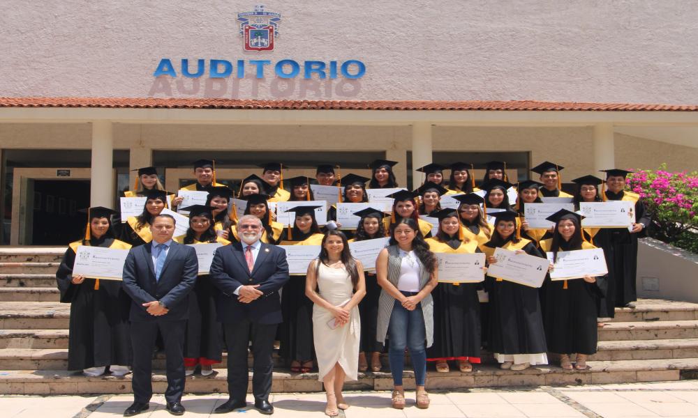 El CUCosta celebra el egreso de la XIV generación de la Licenciatura en Nutrición