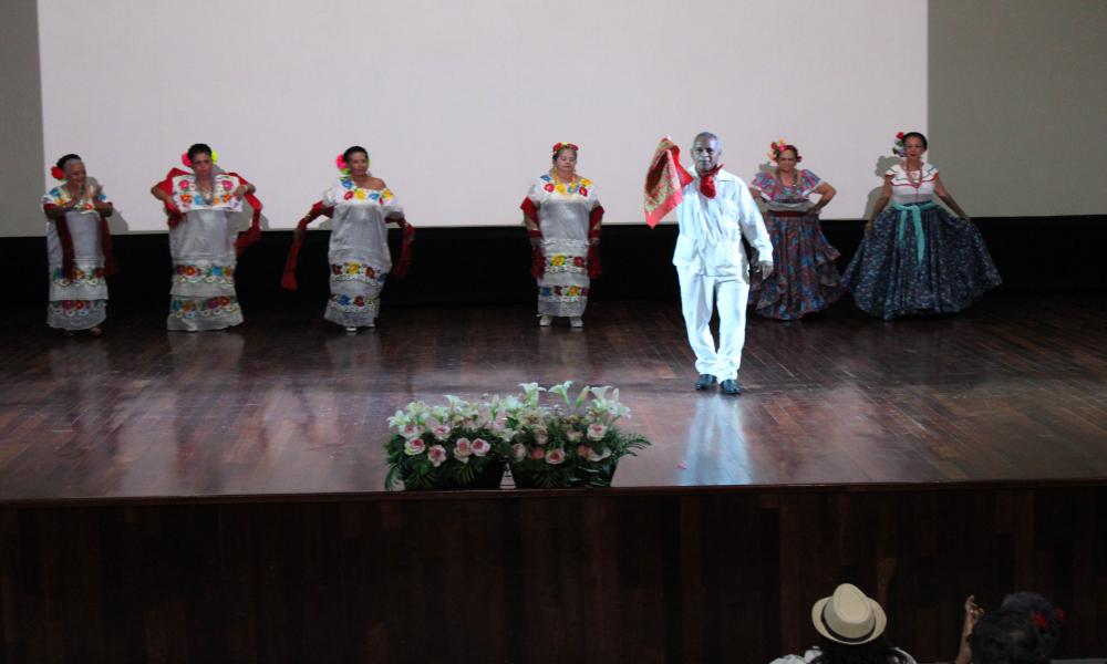 Celebran cierre del ciclo 2025-A del Sistema Universitario del Adulto Mayor
