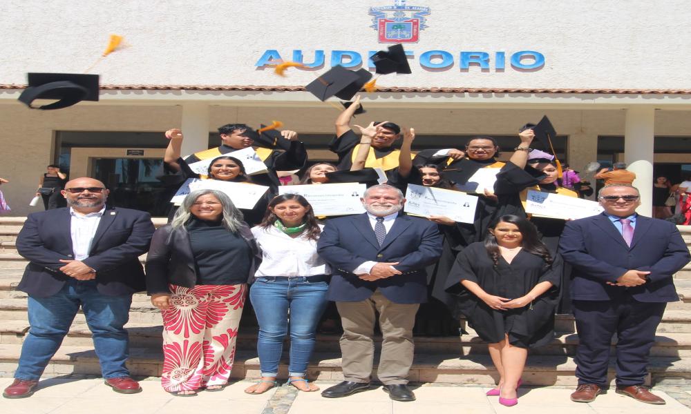 Con gran satisfacción se realiza triple acto académico en CUCosta