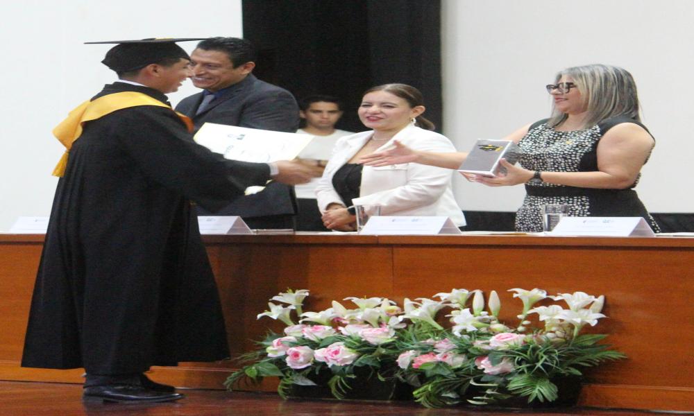 Egresan las generaciones de las carreras de Ingeniería en Telemática e Ingeniería en Videojuegos