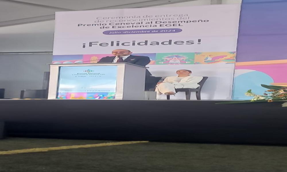 21 estudiantes de CUCosta reciben el Premio CENEVAL al Desempeño de Excelencia EGEL