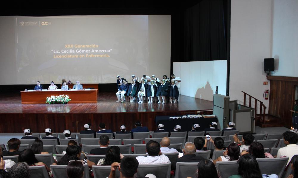 Se realizó el acto académico de la XXX Generación de la Licenciatura en Enfermería