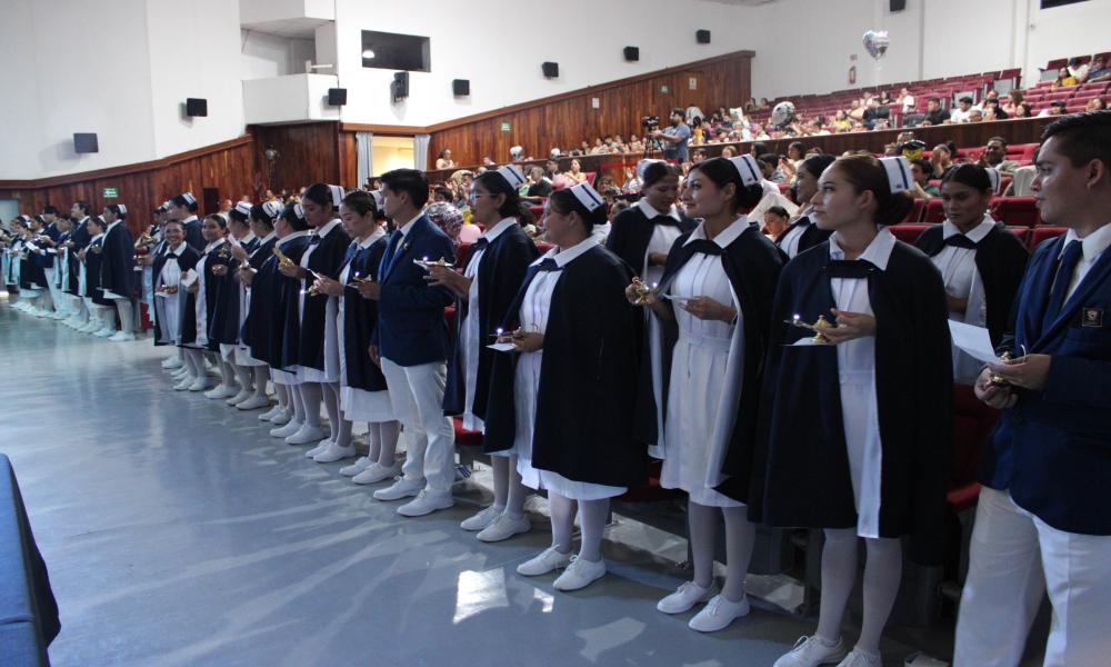 Se realizó el acto académico de la XXX Generación de la Licenciatura en Enfermería