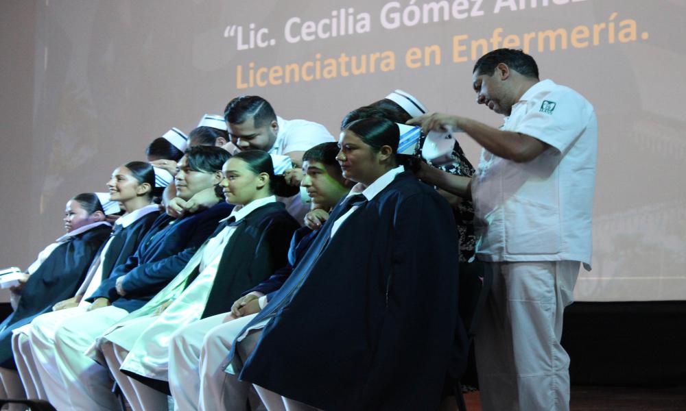 Se realizó el acto académico de la XXX Generación de la Licenciatura en Enfermería