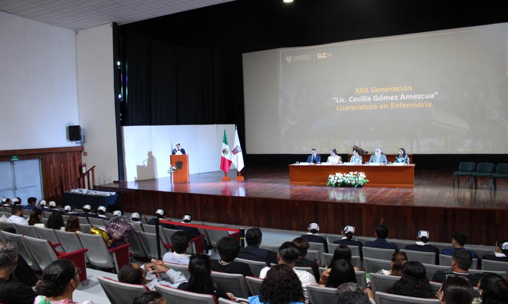 Se realizó el acto académico de la XXX Generación de la Licenciatura en Enfermería