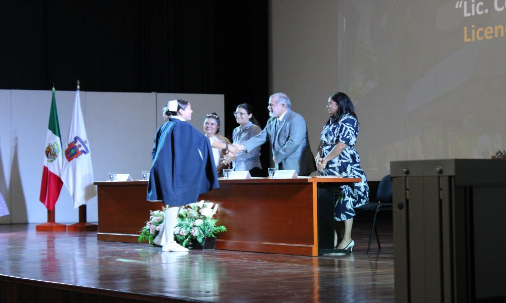 Se realizó el acto académico de la XXX Generación de la Licenciatura en Enfermería