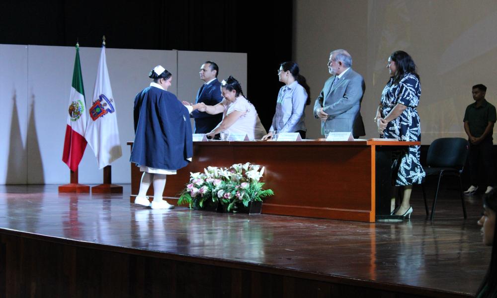 Se realizó el acto académico de la XXX Generación de la Licenciatura en Enfermería