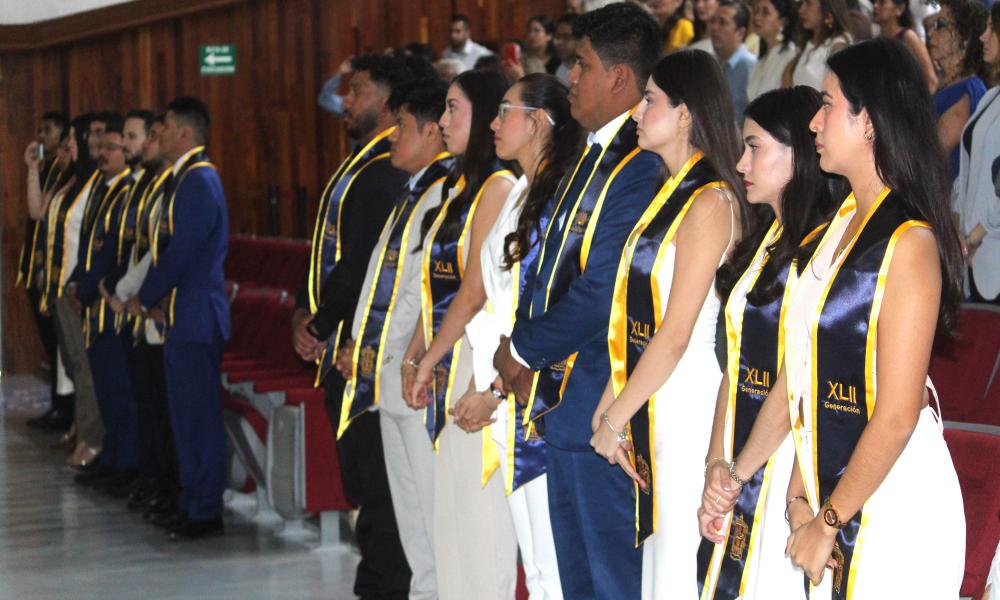 En CUCosta celebraron el acto académico de la XLII Generación de la Licenciatura en Arquitectura