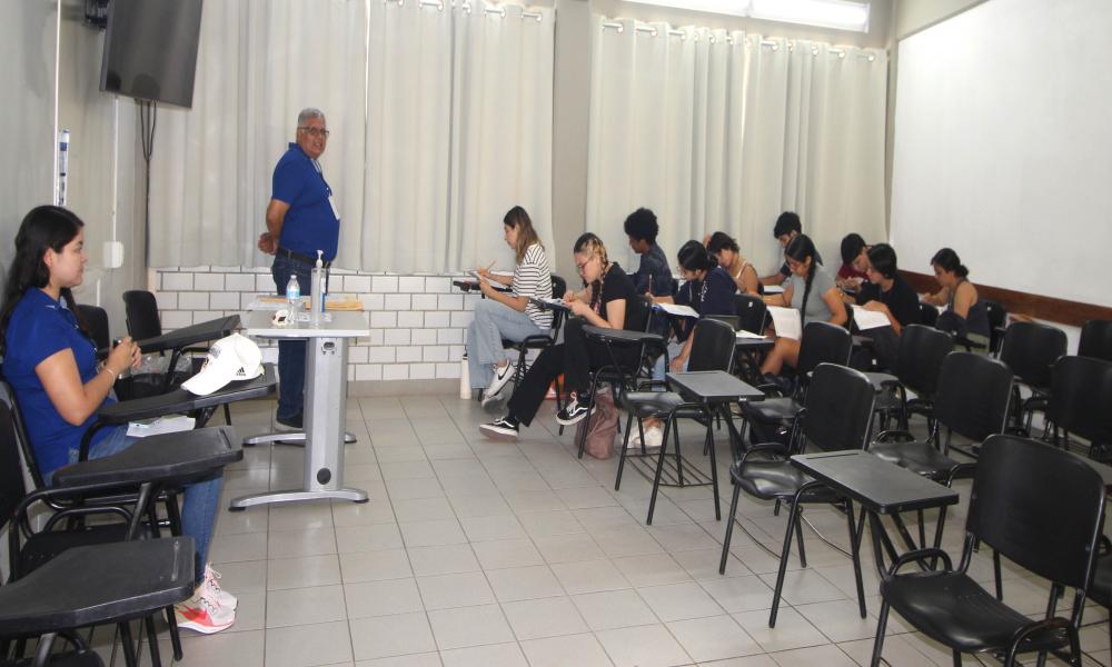Acudió el 95.75% de aspirantes registrados a hacer examen de admisión en CUCosta