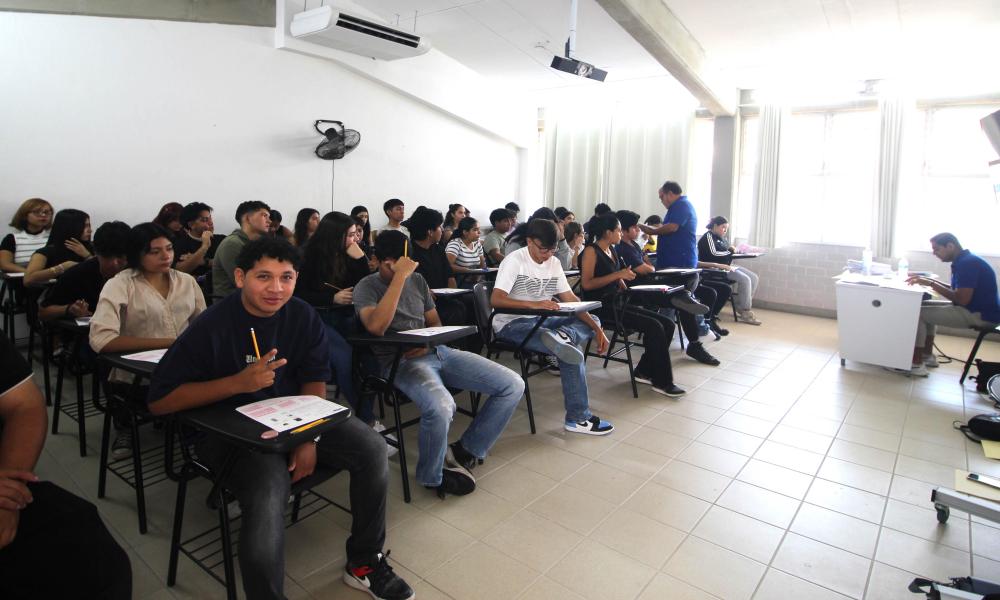 Acudió el 95.75% de aspirantes registrados a hacer examen de admisión en CUCosta