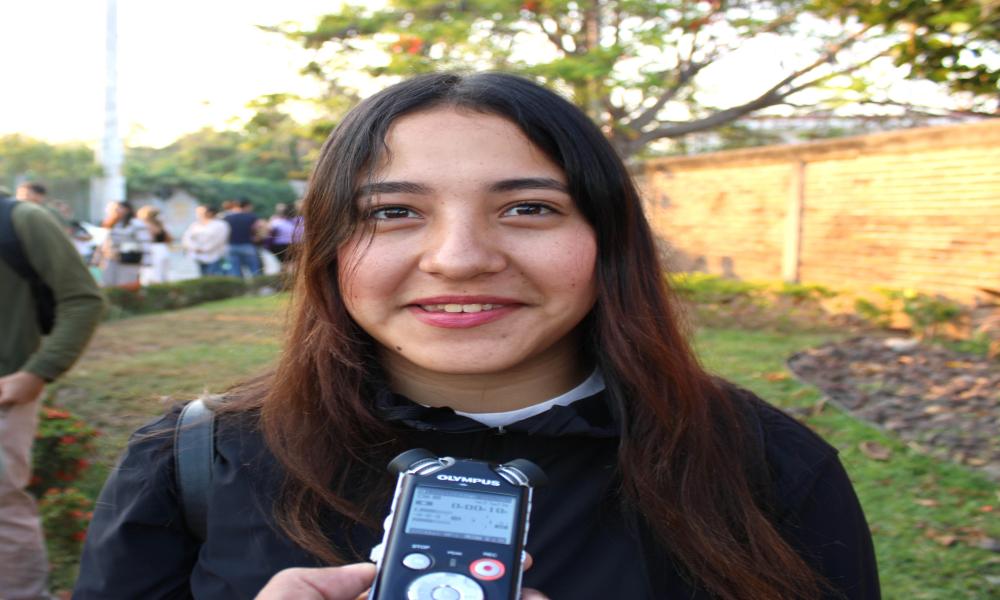 Alumnos aseguran que el examen EGEL Plus CENEVAL es una gran oportunidad para titularse