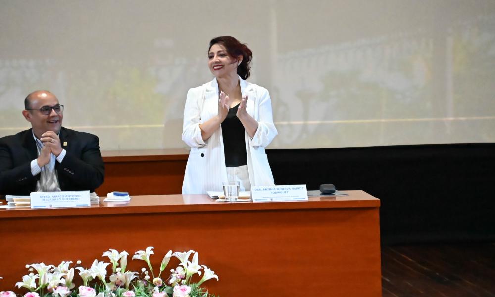 Egresan 53 nuevos licenciados en Derecho de la Universidad de Guadalajara en Puerto Vallarta