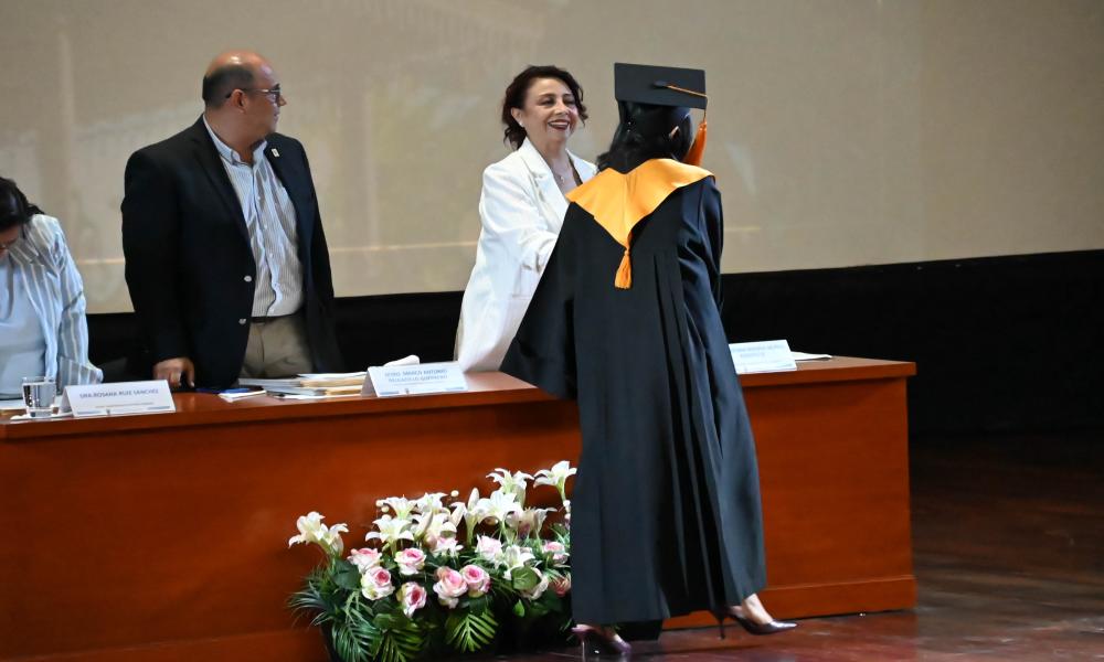 Egresan 53 nuevos licenciados en Derecho de la Universidad de Guadalajara en Puerto Vallarta