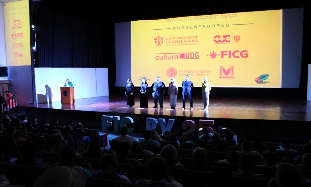El CUCosta enciende la pantalla con la gala inaugural del Festival Internacional de Cine