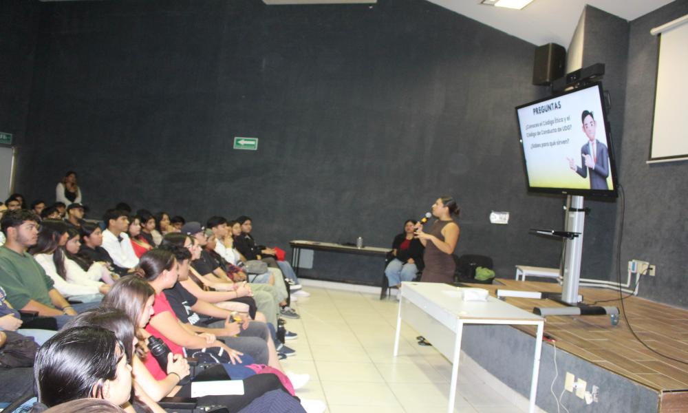 “Código de Conducta y Código de Ética de la UDG”, conferencia dirigida a estudiantes