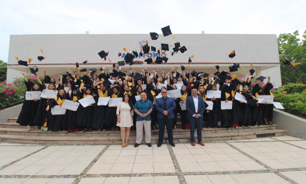 CUCosta celebra graduación de la LV generación de Licenciados en Contaduría Pública