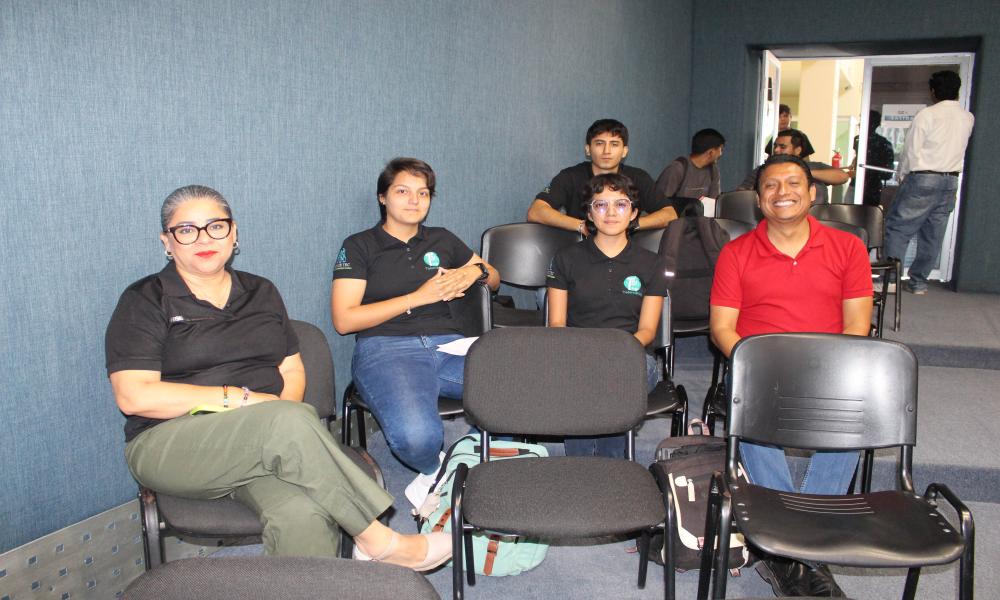 Estudiantes de pregrado y posgrado muestran talento en el concurso de “Rocket Pitch”