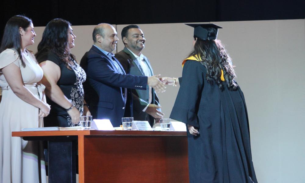 Universidad de Guadalajara celebra el acto académico de la LV Generación de Licenciados en Administración del CUCosta