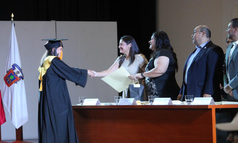 Universidad de Guadalajara celebra el acto académico de la LV Generación de Licenciados en Administración del CUCosta