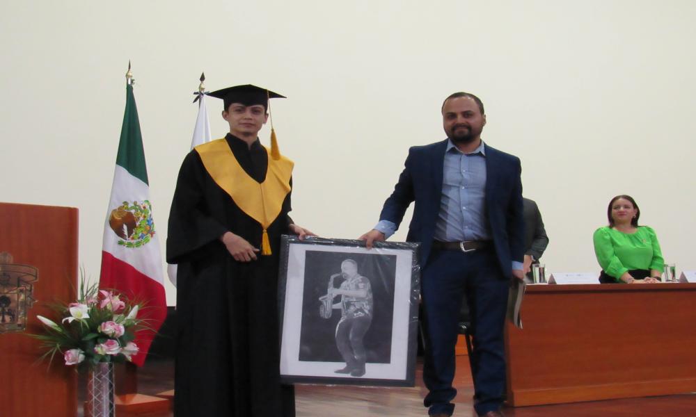 Egresan 34 profesionistas dispuestos a alcanzar sus metas en las Tecnologías de Información y Comunicación