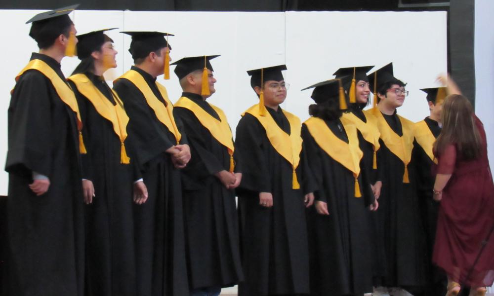 Egresan 34 profesionistas dispuestos a alcanzar sus metas en las Tecnologías de Información y Comunicación