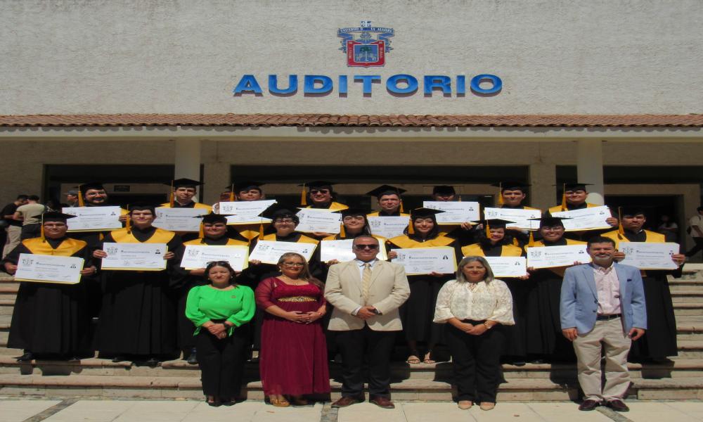 Egresan 34 profesionistas dispuestos a alcanzar sus metas en las Tecnologías de Información y Comunicación