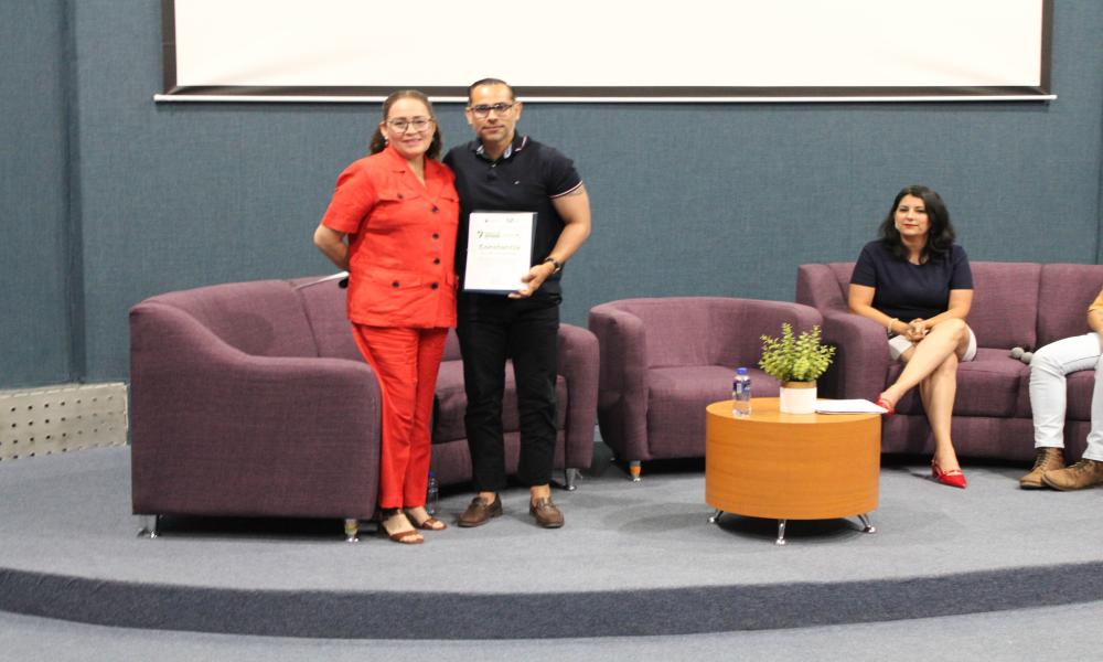 Inspira a estudiantes el conversatorio “La Idea del Espacio Sostenible”