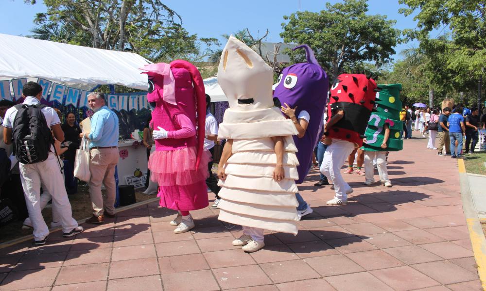 Más de 120 estudiantes de Medicina participaron en la “Feria de Micrología”