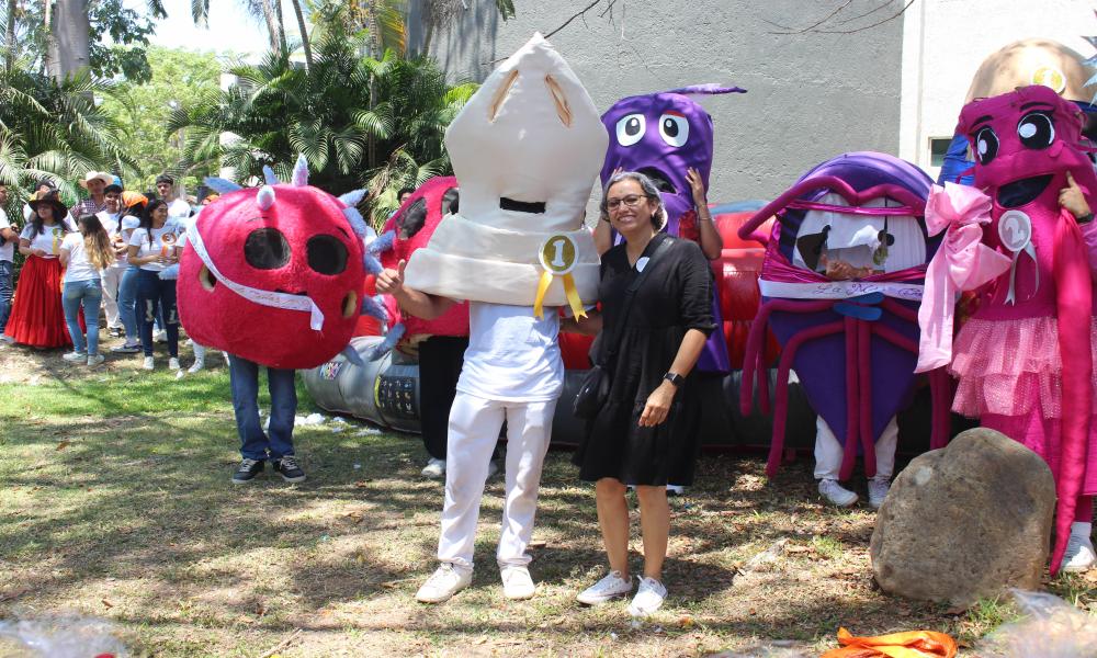 Más de 120 estudiantes de Medicina participaron en la “Feria de Micrología”