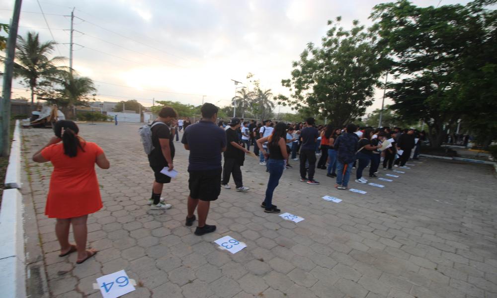 Acudió el 95.75% de aspirantes registrados a hacer examen de admisión en CUCosta