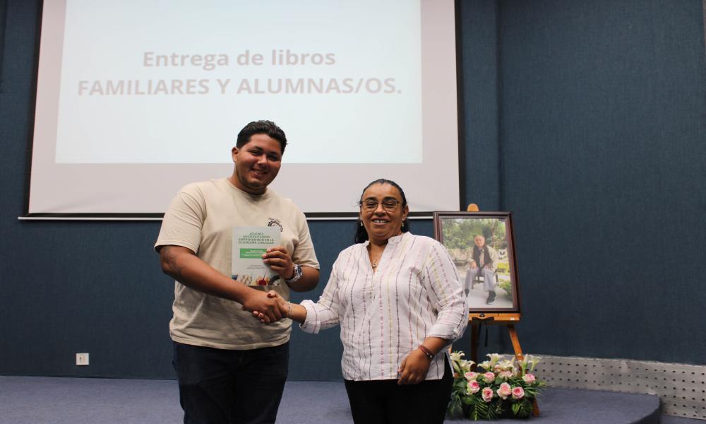 Presentan libro en honor al legado del Dr. Francisco Ríos Gallardo