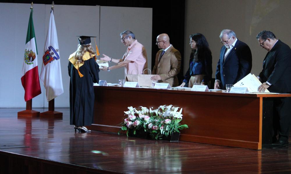 Egresan 32 nuevos Licenciados en Psicología del CUCosta